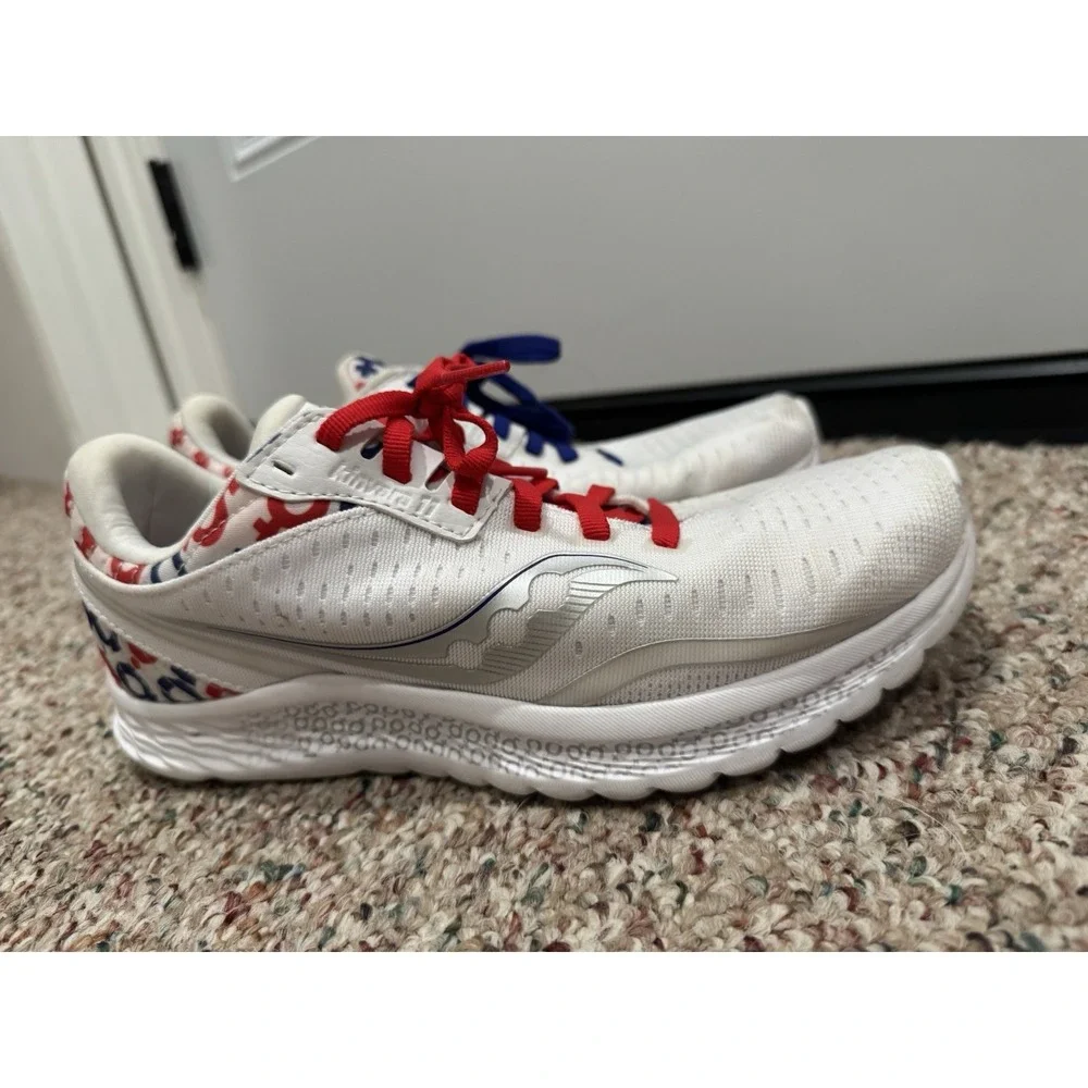 SAUCONY x Prinkshop Kinvara 11 Running Shoe‎ SIZE 7.5 Hero Women Run The World